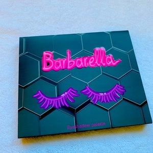 BNIB! Beebeauty Barbarella eyeshadow palette